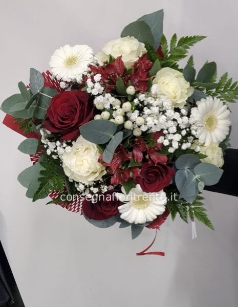 bouquet misto bianco e rosso